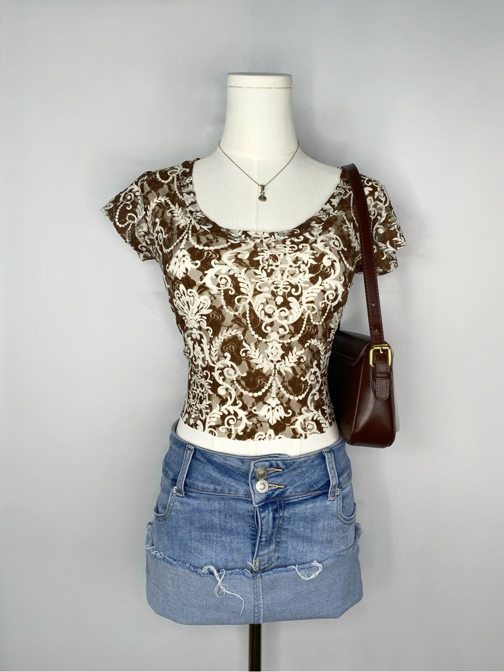 Y2K Wet Seal Lace Baby Tee Crop Short Sleeve Scoop Neck Brown Raw Hem